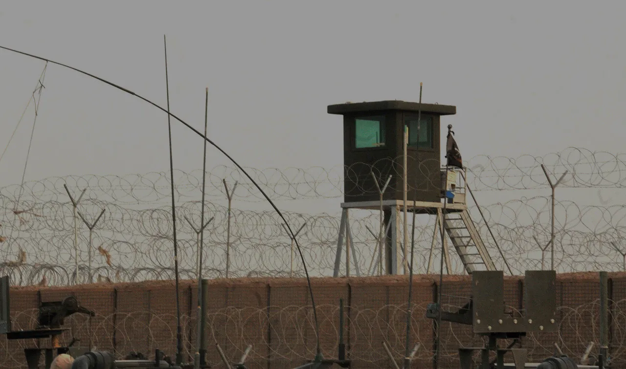 Armored guard towers in steel or reinforced concrete. Observation towers are mainly installed in industrial areas as well as government areas or military premises